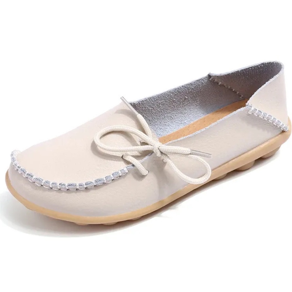 Classic Women's Cream Moccasin Loafers with Bow